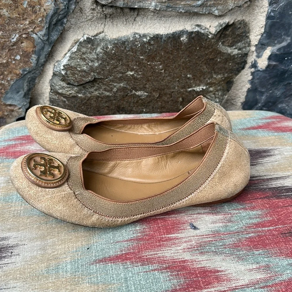 Tory Burch Caroline 2 Suede Ballet Flats in Gold Clay Beige Size 5M